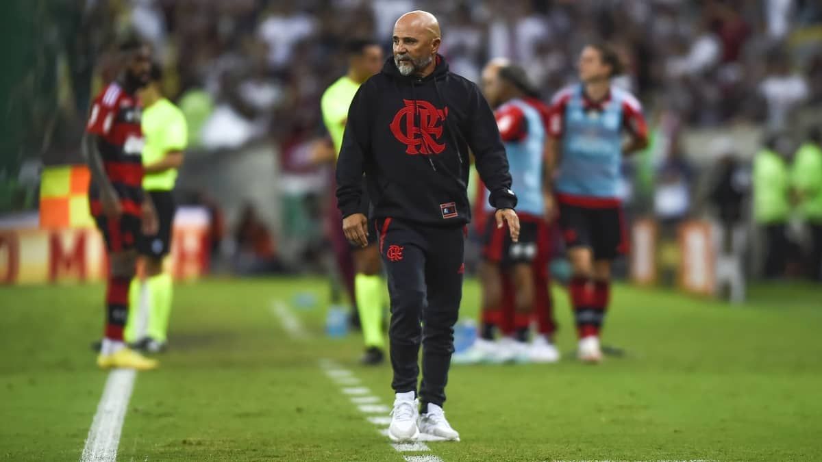A estratégia do Flamengo que deixou o Fluminense de Diniz desconfortável