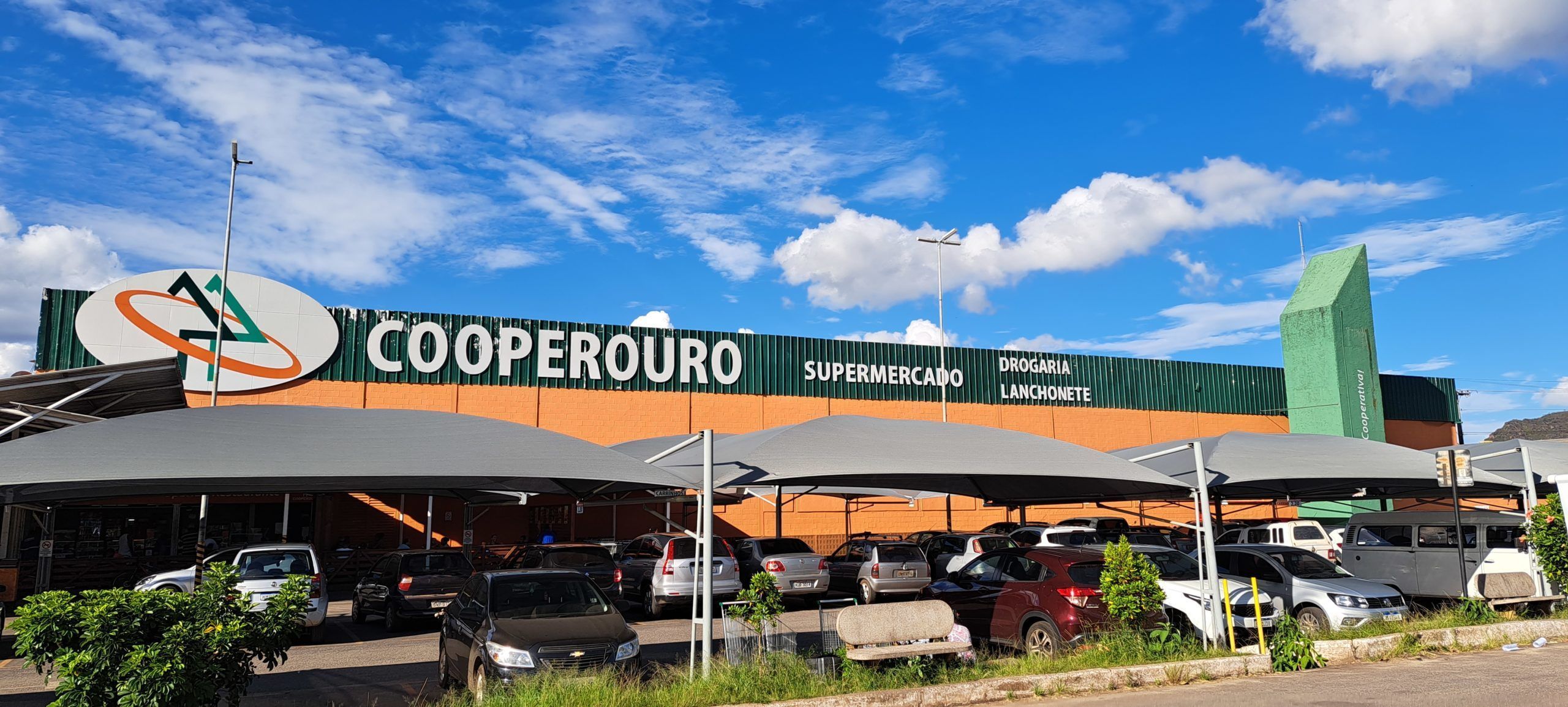 Cooperouro abre vagas de emprego para diversas áreas em Ouro Preto