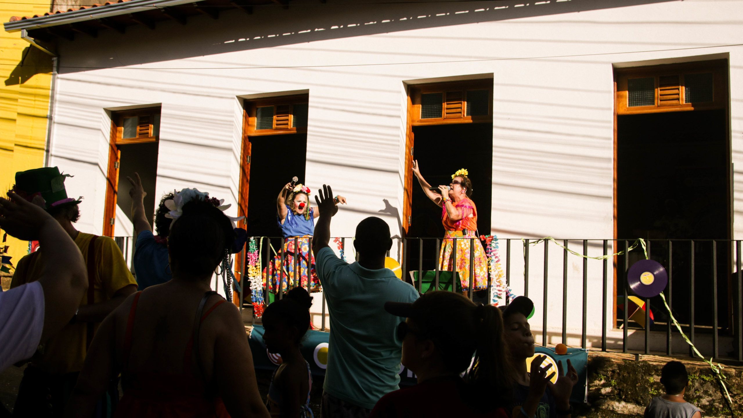 Evento “Sabadinho na Passagem” completa um ano com programação cultural em Mariana (MG)