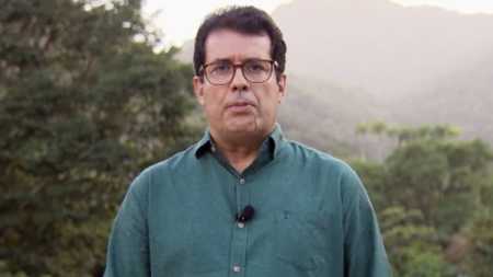 Jornalista André Trigueiro destaca importância da prevenção em palestra na UFOP