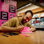 Jornalista publica livro sobre comunicação e liderança  