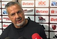Diretor do Flamengo se posiciona sobre cancelamento de jogo na Libertadores