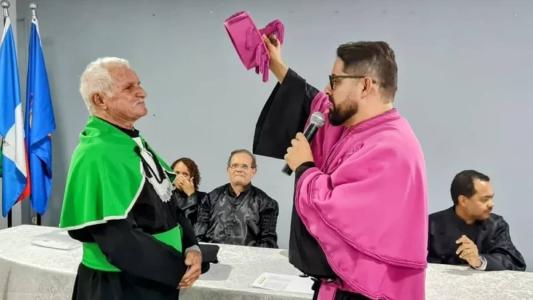José realizou o sonho de colar grau em zootecnia aos 75 anos