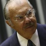 José Sarney recebe alta do hospital após diagnóstico de isquemia cerebral