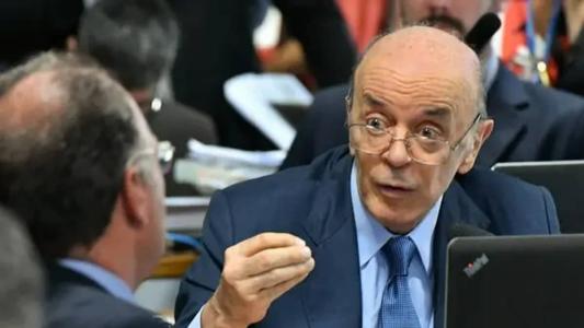 José Serra é internado em São Paulo e passará por cirurgia na coluna