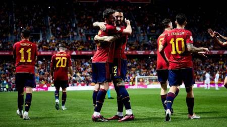 Joselu entrou na etapa final e marcou dois gols para a Espanha