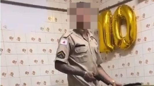Jovem acabou preso por usar farda falsa da PM no interior de Minas