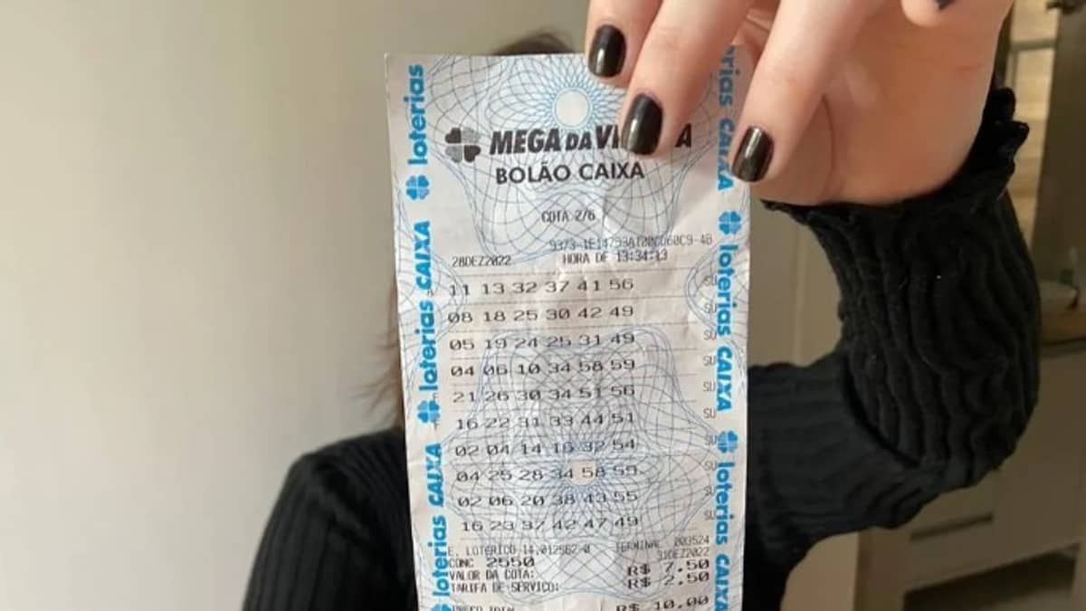 Jovem acerta a Quadra e a Quina da Mega da Virada com o mesmo bilhete