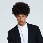 Modelo desaparece após mergulhar em praia no Rio de Janeiro 