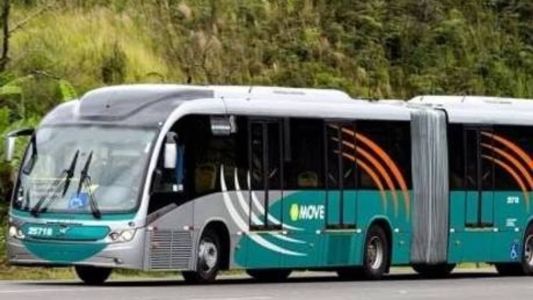 Jovem estava em um ônibus da linha 411