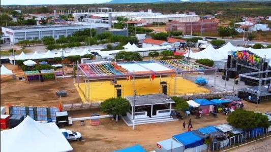 Jovem estava em uma festa da prefeitura quando foi atingida por uma descarga elétrica