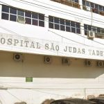 Jovem de 22 anos é presa após esfaquear homem dentro do bar do pai na Grande BH