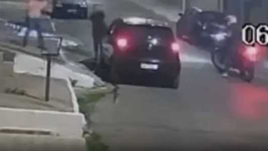 Jovem, que não dirigia carro, foi morto à queima roupa