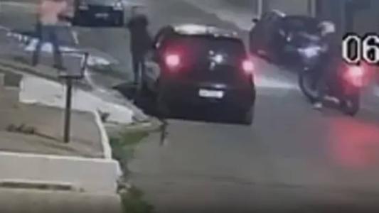 Jovem, que não dirigia carro, foi morto à queima roupa