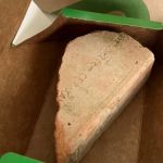 Jovem pede sanduíche por app e recebe tijolo em Belo Horizonte: 'o universo não está me deixando ser fitness'