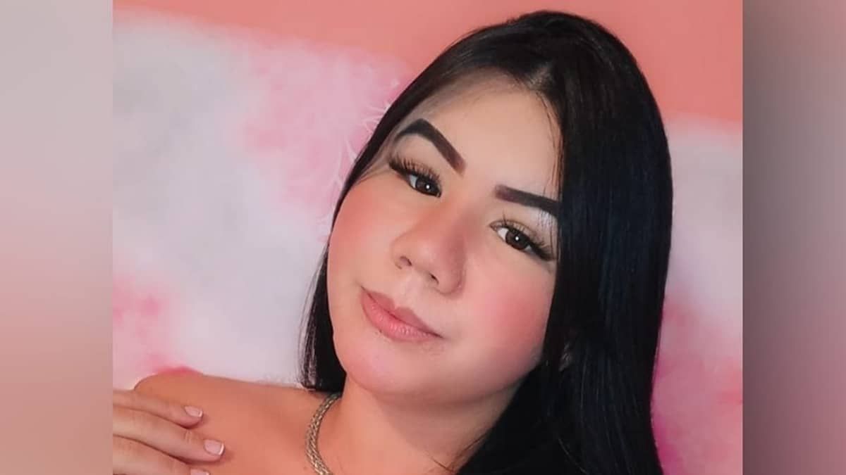 Jovem descobre que está grávida de oito meses após exames para enxaqueca