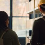 Salário é prioridade, e estresse derruba: o que querem os jovens no trabalho