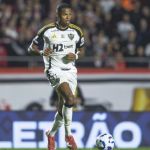 Cuca comenta opção por Júnior Santos no Atlético e revela: 'Posso fazer ele render mais'
