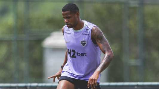 Júnior Santos durante treino pelo Atlético na temporada 2026