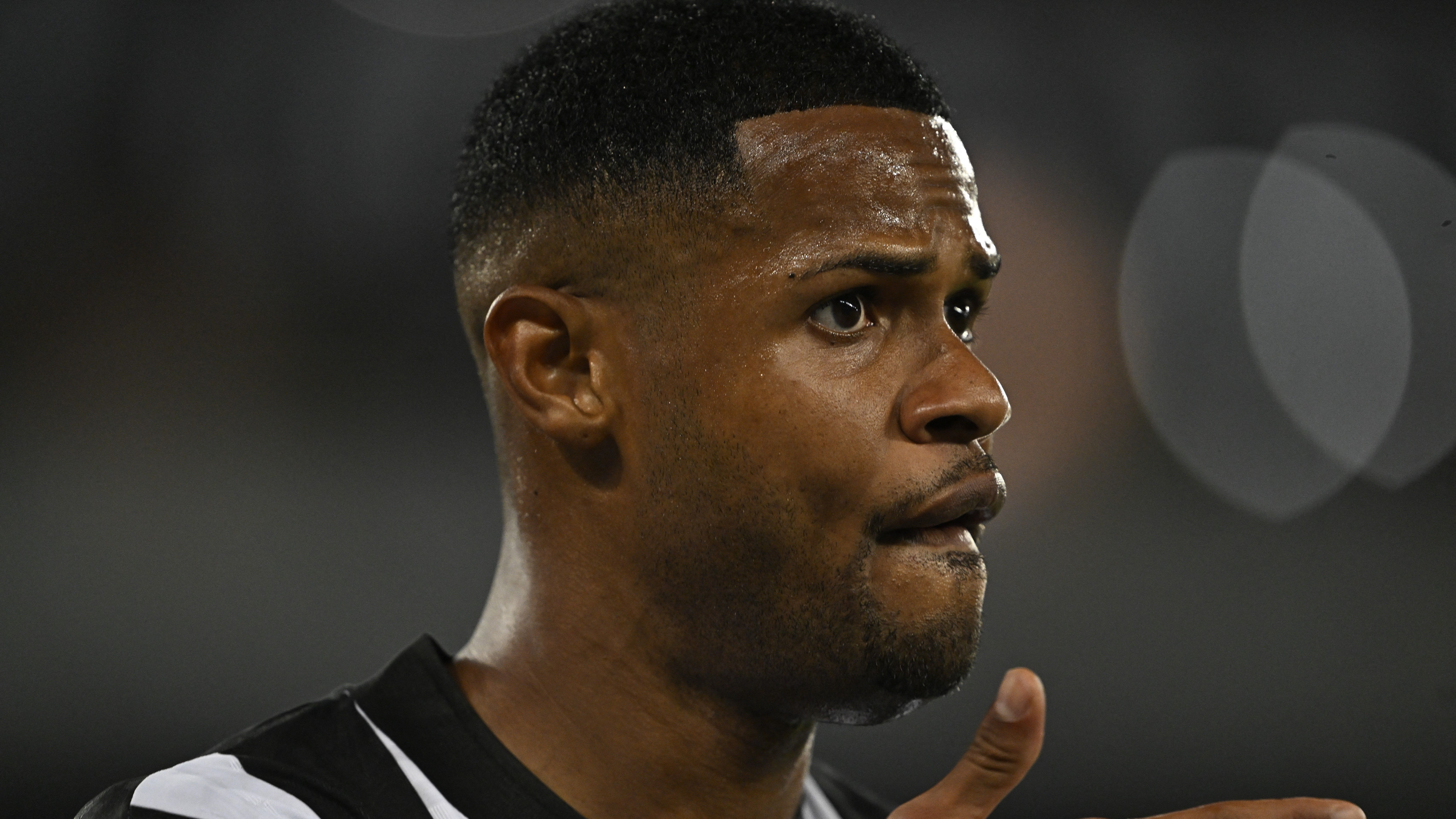 Atlético anuncia contratação do atacante Júnior Santos, ex-Botafogo
