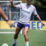 Artilheiro do Cruzeiro se anima com 'faro de gol' e projeta evolução