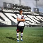Vasco anuncia a contratação de Juan Sforza para a sequência da temporada