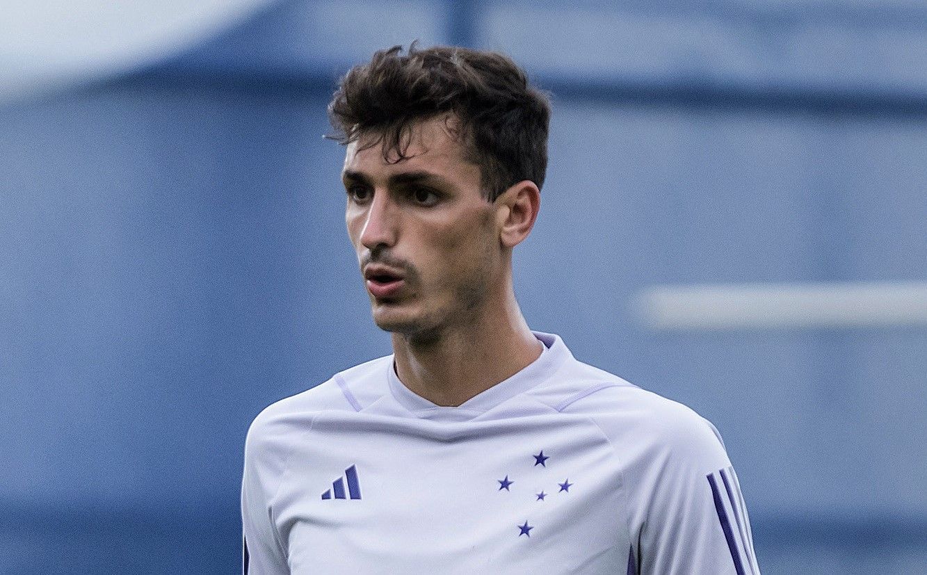 Dinenno evita traçar meta de gols, mas assume responsabilidade como goleador do Cruzeiro
