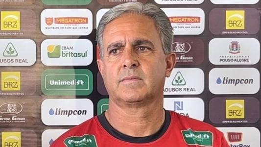 Juarez Leite, novo técnico do Pouso Alegre