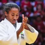 Judoca Ketleyn Quadros cai nas oitavas de final do Mundial de Doha 