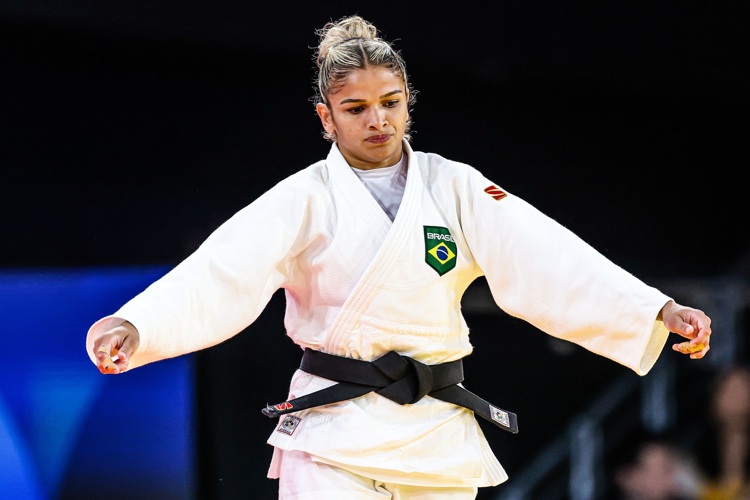 Paris 2024: Larissa Pimenta perde para francesa e vai em busca do bronze no Judô