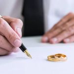 Homem que levava esposa e amante para mesmo grupo de oração é condenado a pagar indenização no Ceará