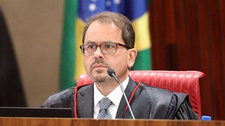 Julgamento foi adiado mais uma vez