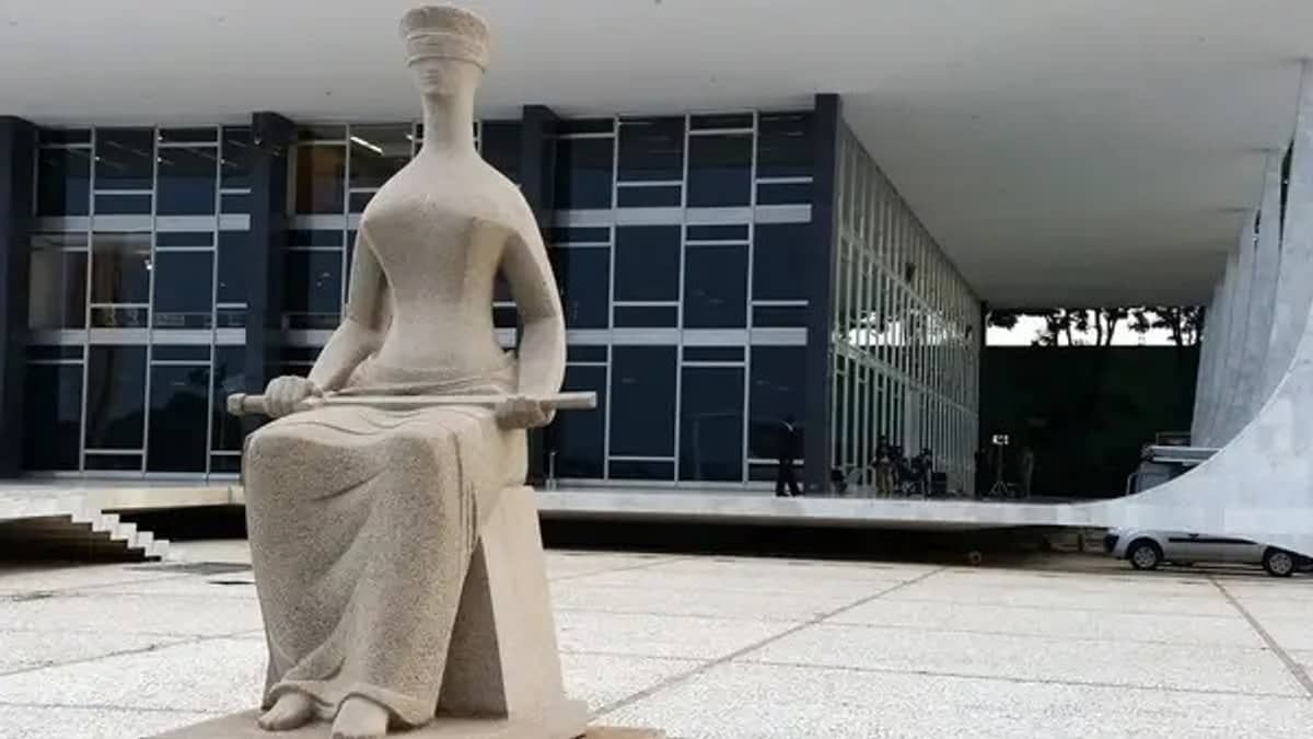 Atos de 8 de janeiro: STF condena 1° réu a 17 anos de prisão por 5 crimes