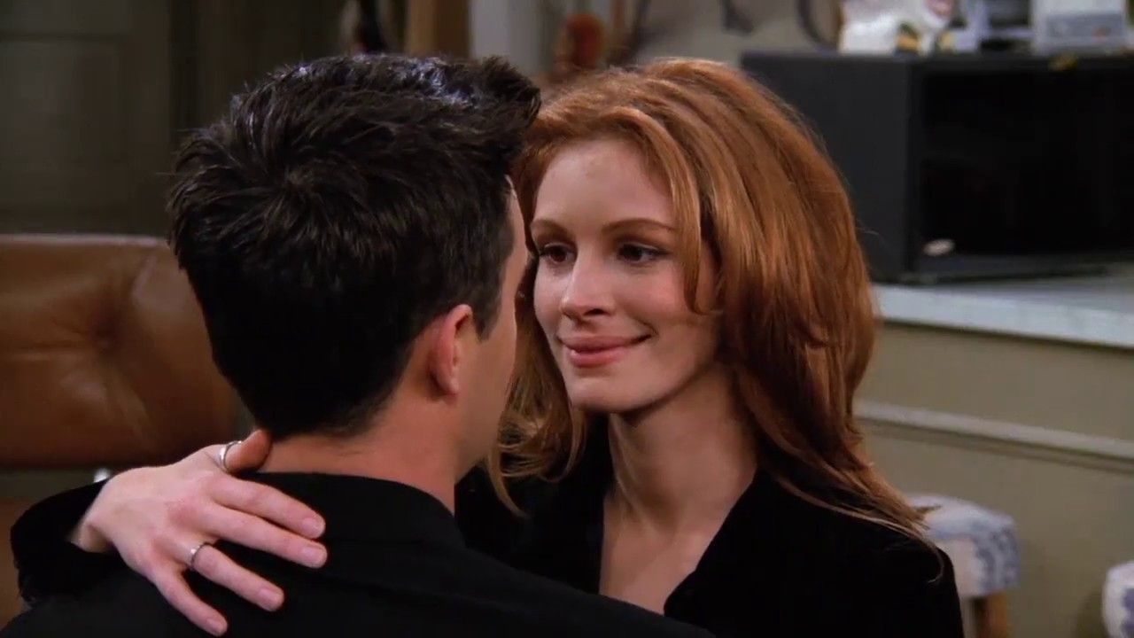 Ex de Matthew Perry, Julia Roberts fala sobre a morte do ator que conheceu em 'Friends'