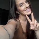 Mulher de 27 anos morta por bala perdida de policial deixa duas filhas