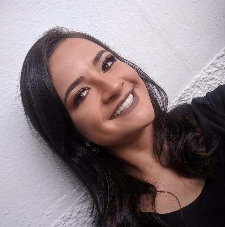 Mineira e psicóloga: veja quem é a jovem morta em acidente de balão em SP; piloto é preso