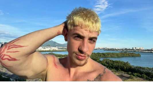 Juliano Floss está no Camarote do BBB 26
