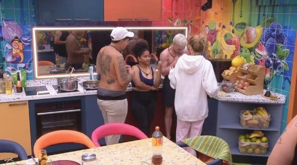 Juliano Floss chora após Pedro sujar casaco de Marina Sena no BBB 26