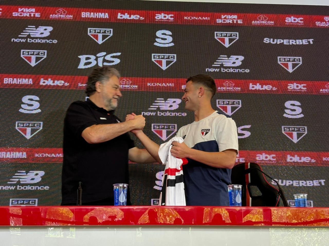 Saiba os jogadores do São Paulo que ajudaram na contratação de Longo