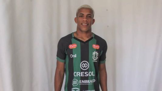 Júlio foi anunciado como novo reforço do Maringá
