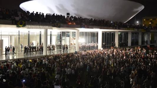 Junho de 2013 foi marcado por série de manifestações populares que tomaram as ruas de todo o país