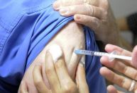 Butantan recruta idosos para pesquisa com nova vacina da gripe em BH