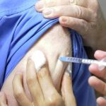 Drive-thru de vacinação encerra atividades nesta segunda (26) por baixa procura em BH