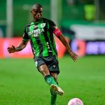 América: Juninho é suspenso pelo STJD e deve perder jogo contra o Corinthians