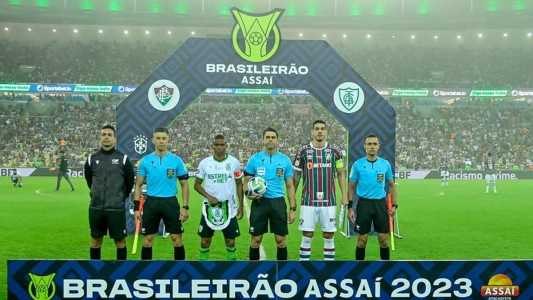 Juninho foi o capitão do América diante do Fluminense