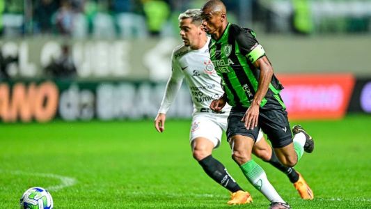 Juninho marcou o gol da vitória do América sobre o Corinthians