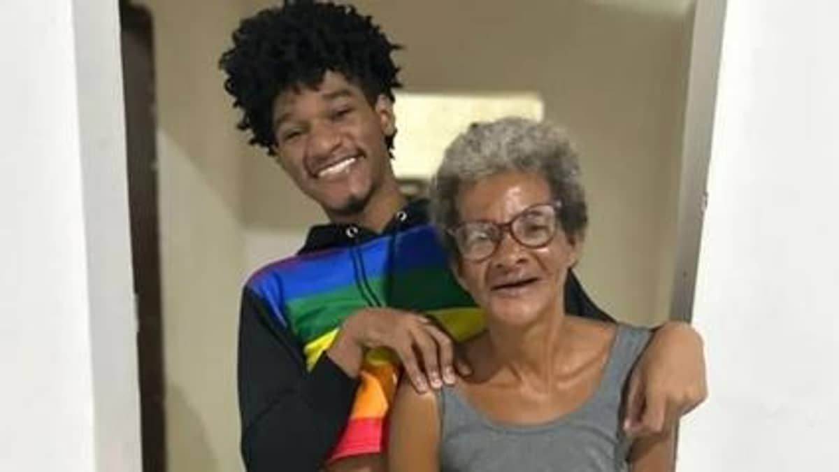 Influenciador 'expulsa' mãe e familiares de casa: 'não tolero ingratidão'