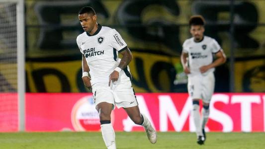 Júnior Santos foi o escolhido para substituir Tiquinho Soares contra o Guaraní