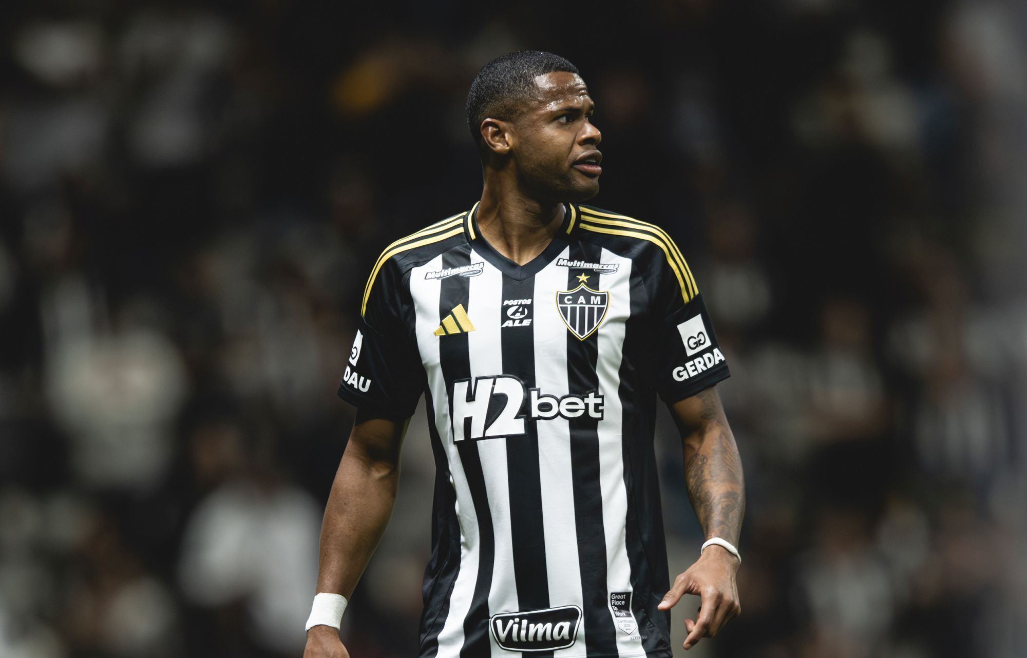 Júnior Santos, do Atlético, passa por cirurgia após grave lesão; saiba detalhes