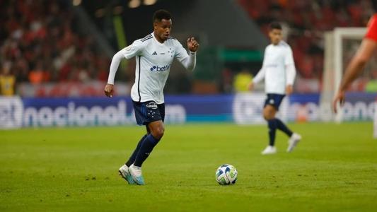Jussa vai se consolidando como titular do meio-campo cruzeirense após a saída de Richard